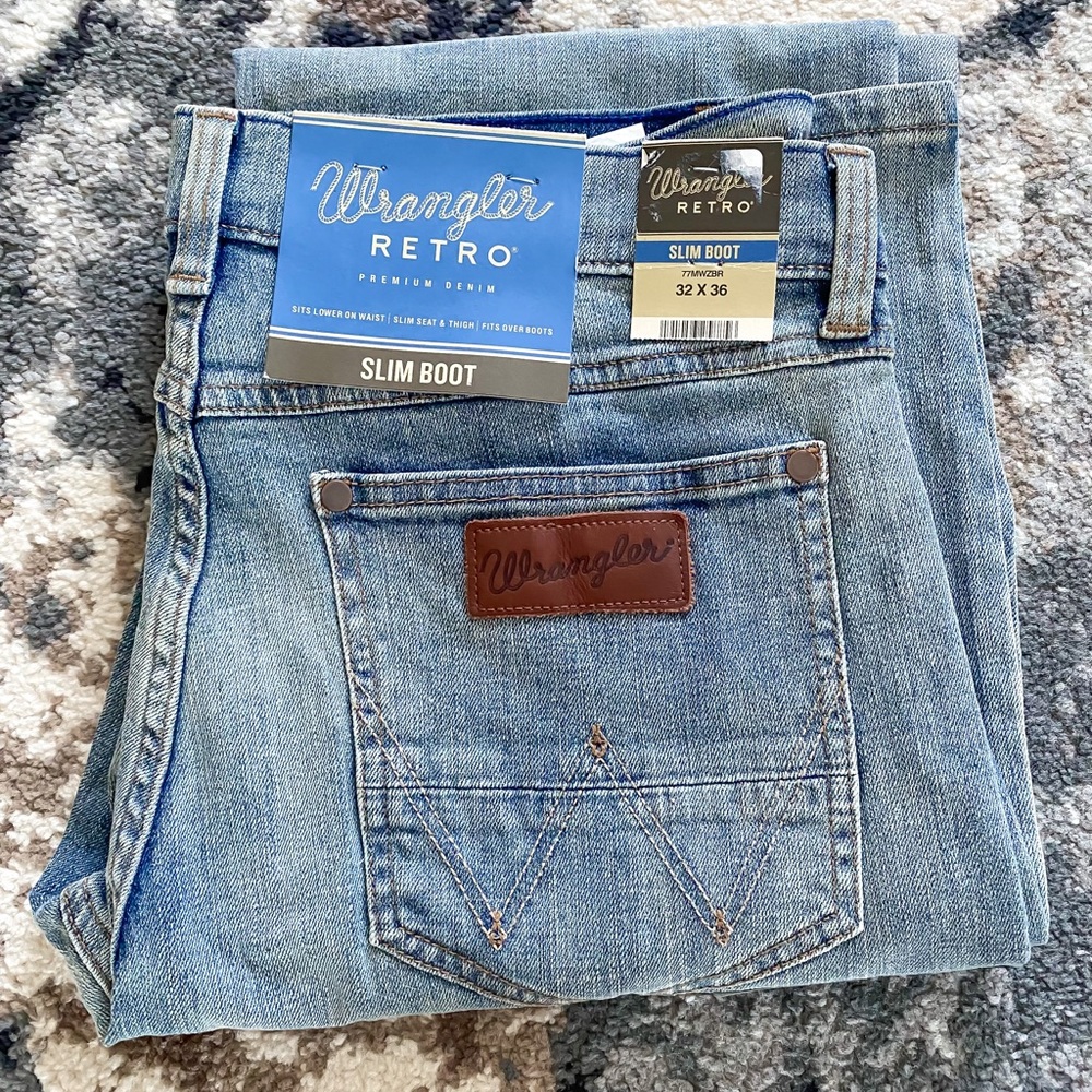 NWT Wrangler Men’s 32x36 RetroSlim Boot Cut Stretch Jeans